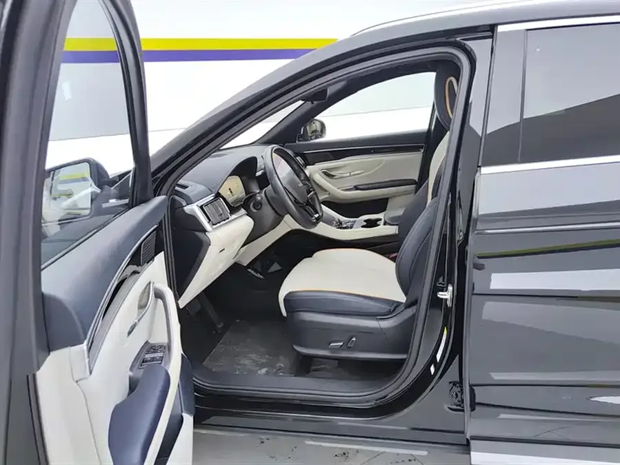 BYD Song PLUS New Energy Song PLUS New Energy 2023 Champion Edition DM-i 110KM Flagship 2023 — миниатюра 3
