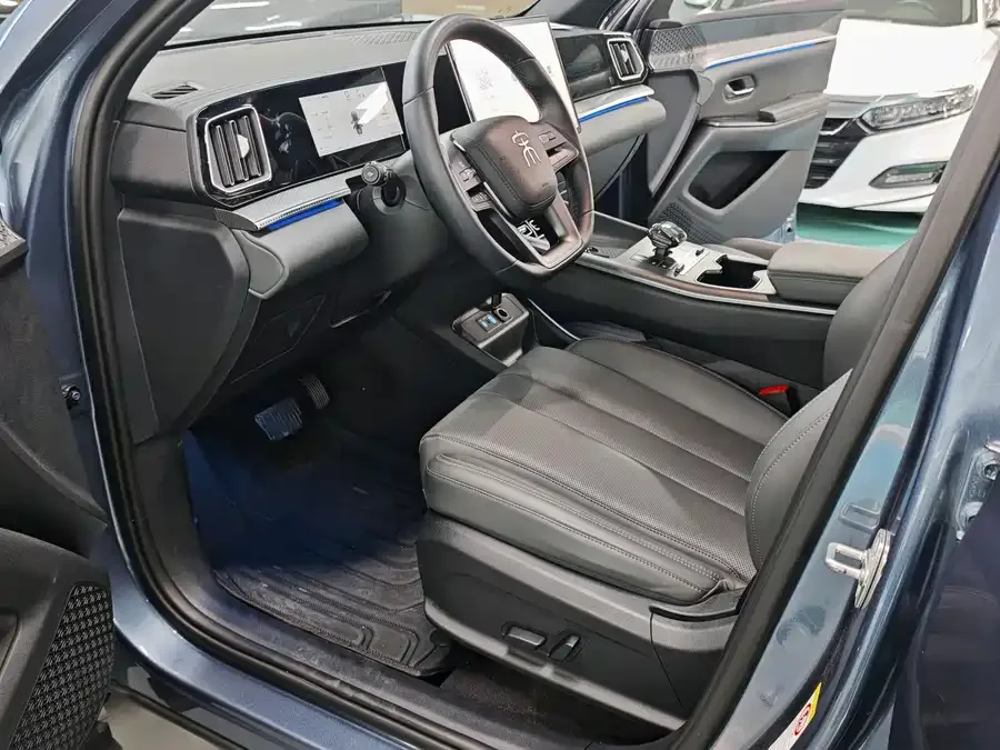 BYD Song Pro New Energy Song Pro New Energy 2025 Second Generation Intelligent Driving Edition DM-i 115KM Beyond Edition 2025 — миниатюра 4