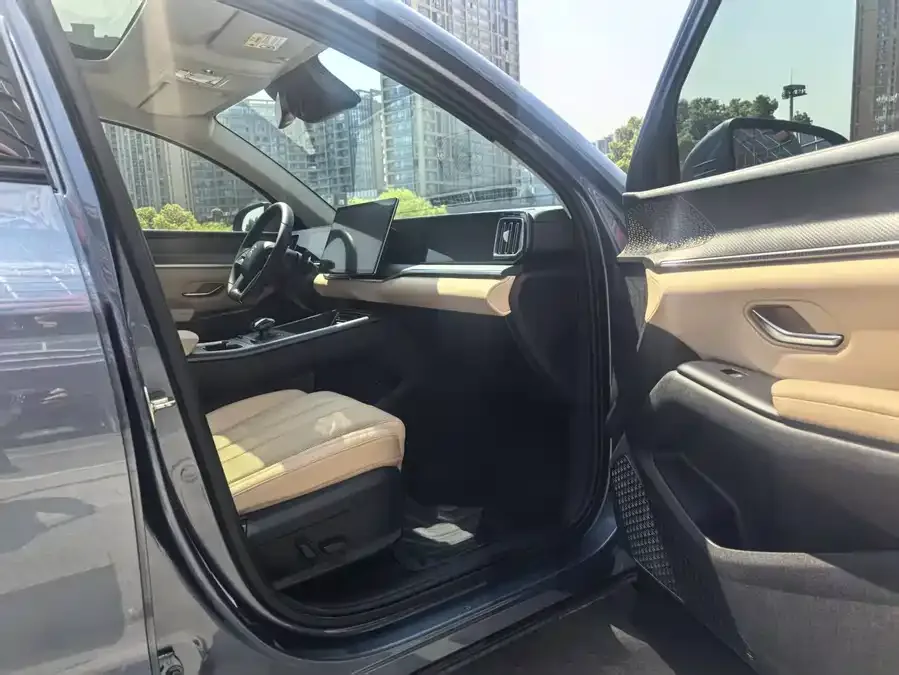 BYD Song Pro New Energy Song Pro New Energy 2025 Second Generation DM-i 115KM Excellence Edition 2025 — миниатюра 2