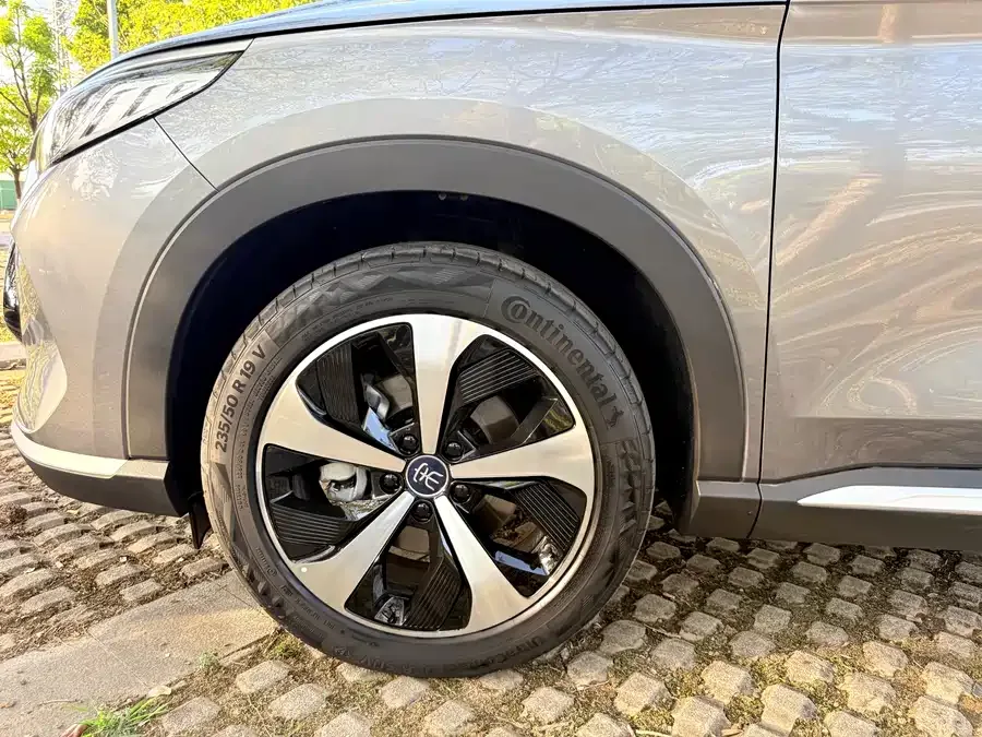 BYD Song PLUS New Energy Song PLUS New Energy 2021 DM-i 110KM Flagship PLUS 5G Edition 2023 — миниатюра 5