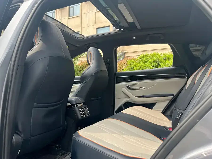 BYD Song PLUS New Energy Song PLUS New Energy 2021 DM-i 51KM Premium Edition 2022 — миниатюра 2
