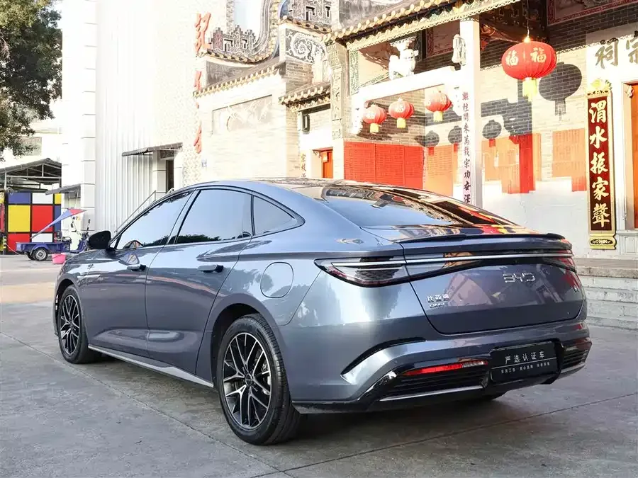 BYD seal Haibao 2024 Glory Edition DM-i 1.5L 121km Luxury 2024 — миниатюра 3