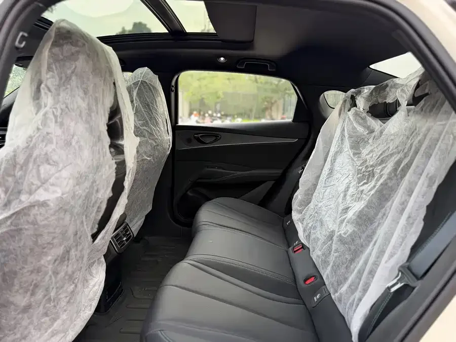 BYD Seal 06 Seal 06 2024 DM-i 120KM Premium Edition 2025 — миниатюра 4