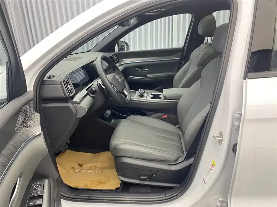 BYD Song Pro New Energy Song Pro New Energy 2025 Second Generation Intelligent Driving Edition DM-i 115KM Beyond Edition 2025 — миниатюра 4