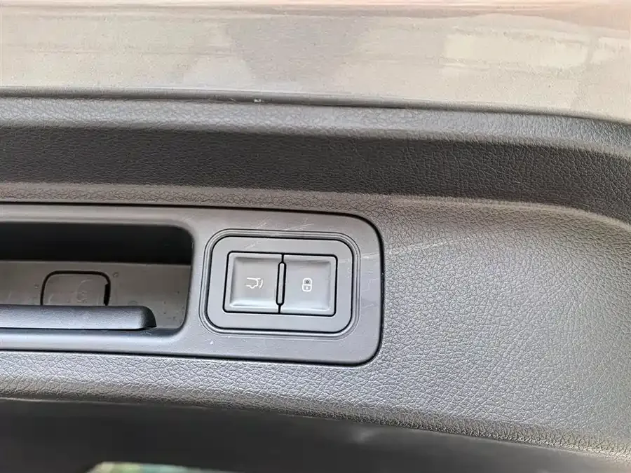 BYD Song PLUS New Energy Song PLUS New Energy 2023 Champion Edition EV 520KM Premium Edition 2023 — миниатюра 4