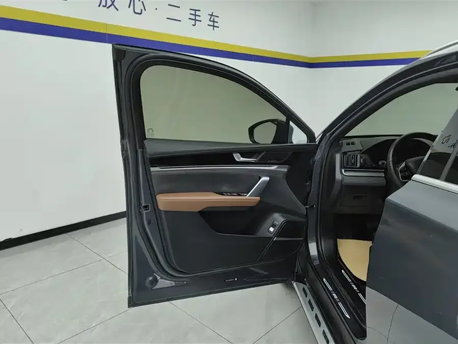 BYD Tang New Energy Tang New Energy 2021 DM-i 112KM Premium Edition 2023 — миниатюра 4