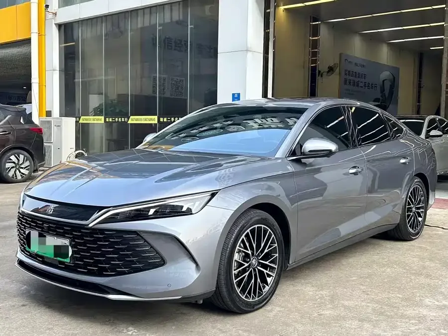 BYD Qin L Qin L 2024 DM-i 120KM Excellence Edition 2024 — фото 1, купить с доставкой в Москву