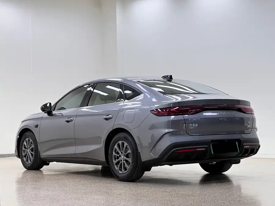 BYD Qin L Qin L 2024 DM-i 80KM Leading Edition 2025 — миниатюра 2