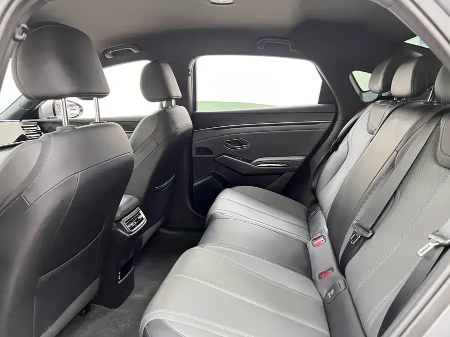 BYD Qin L Qin L 2024 DM-i 80KM Leading Edition 2025 — миниатюра 4