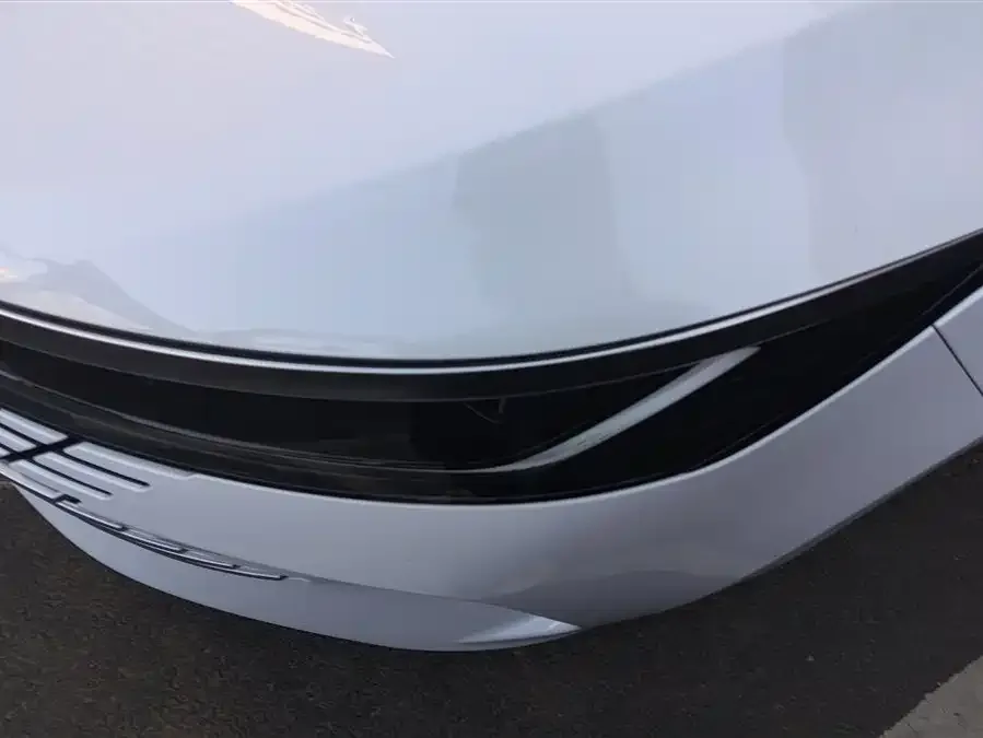 BYD destroyer 05 Destroyer 05 2024 Glory Edition DM-i 120KM Luxury 2024 — миниатюра 2