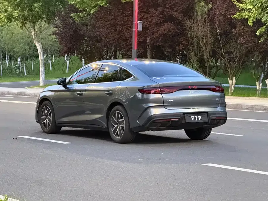 BYD Qin L Qin L 2024 DM-i 120KM Leading Edition 2025 — миниатюра 3