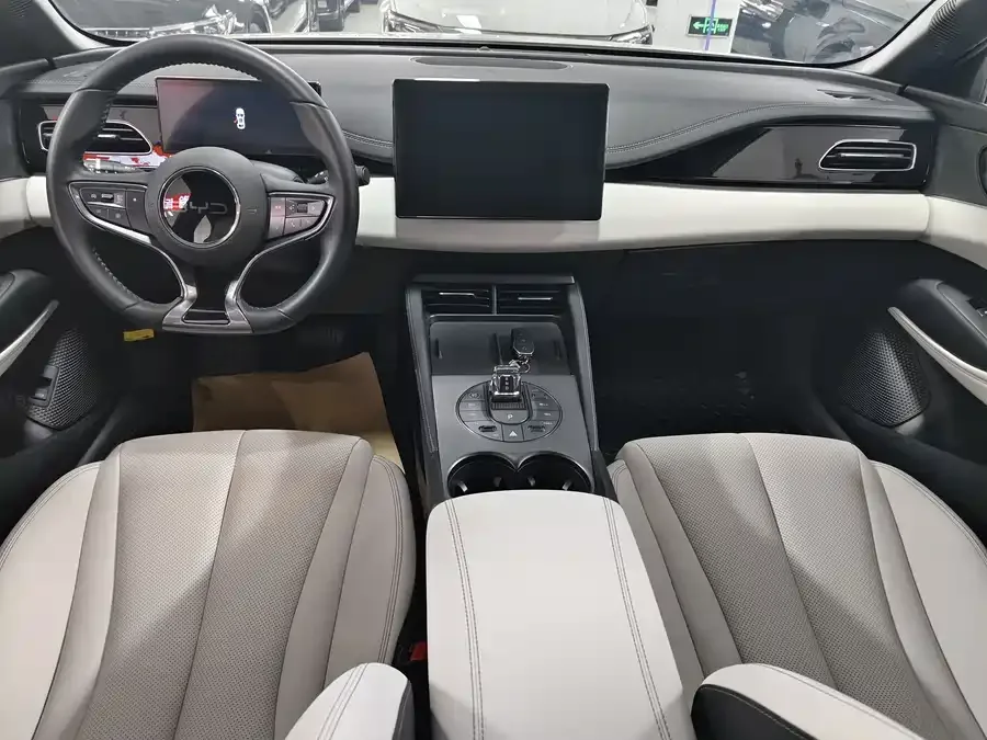 BYD Seal 06 Seal 06 2024 DM-i 120KM Premium Edition 2025 — миниатюра 3
