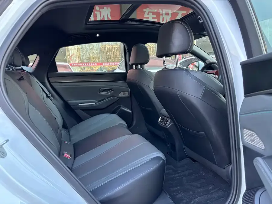 BYD Qin L Qin L 2024 DM-i 120KM Beyond Edition 2025 — миниатюра 4
