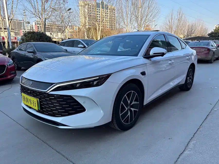 BYD Qin L Qin L 2024 DM-i 120KM Beyond Edition 2025 — фото 1, купить с доставкой в Москву