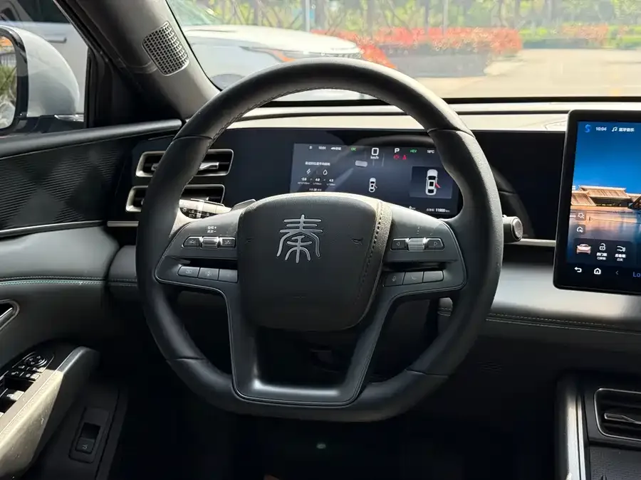 BYD Qin L Qin L 2025 DM-i Intelligent Driving Edition 80KM Leading Edition 2025 — миниатюра 4