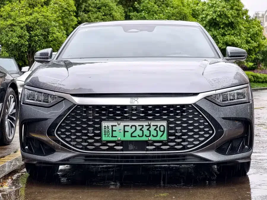 BYD Second-hand Han 2024 DM-i Honor Edition 121KM Premium Edition 2024 — миниатюра 2