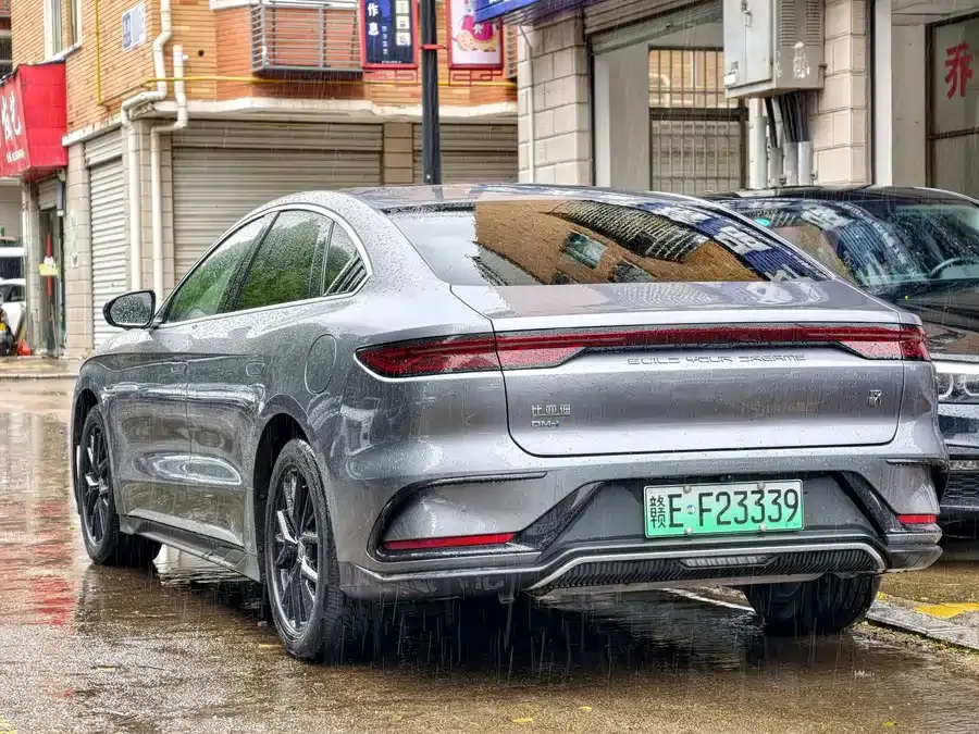 BYD Second-hand Han 2024 DM-i Honor Edition 121KM Premium Edition 2024 — миниатюра 3