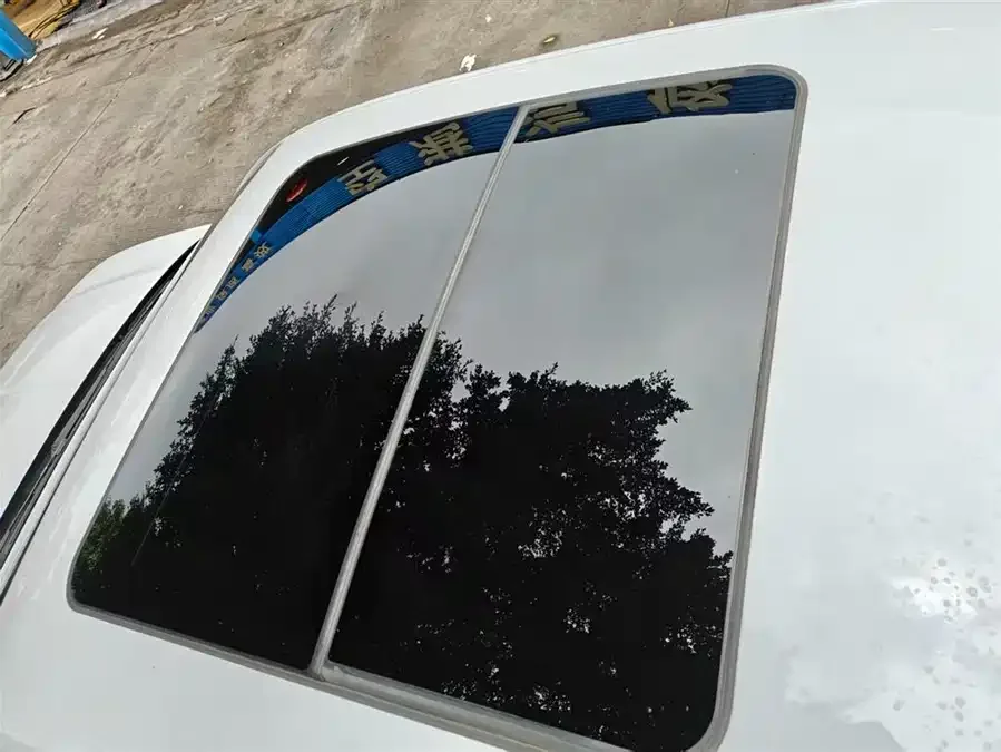 BYD Qin L Qin L 2025 DM-i Intelligent Driving Edition 120KM Leading Edition 2025 — миниатюра 3