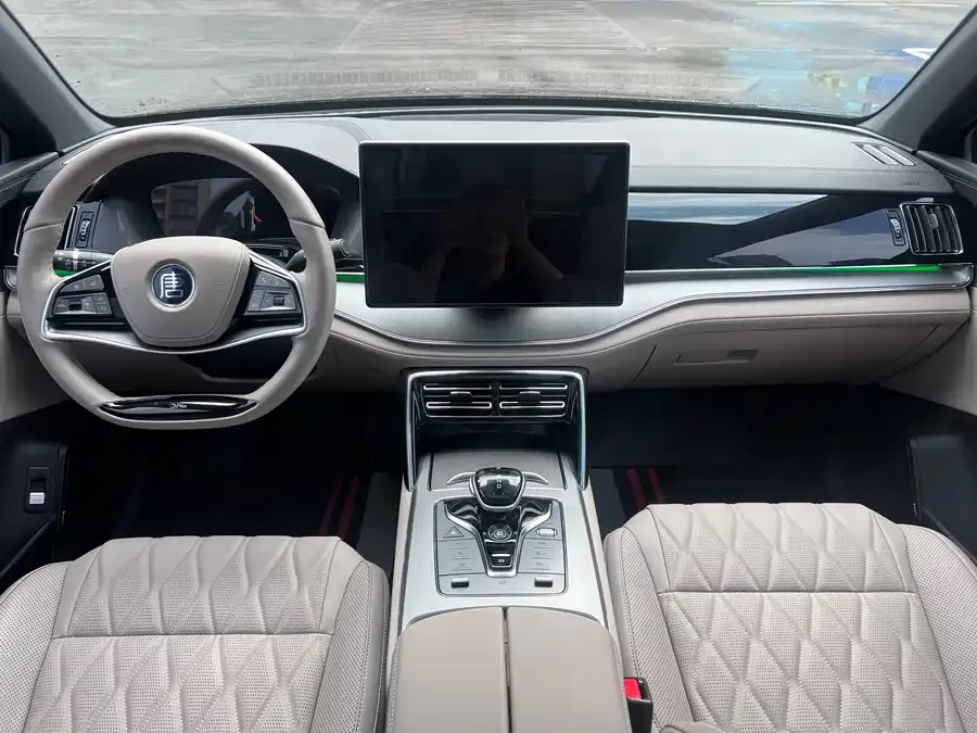BYD Tang New Energy Tang New Energy 2024 DM-i Honor Edition 112KM Premium Edition 2024 — миниатюра 4