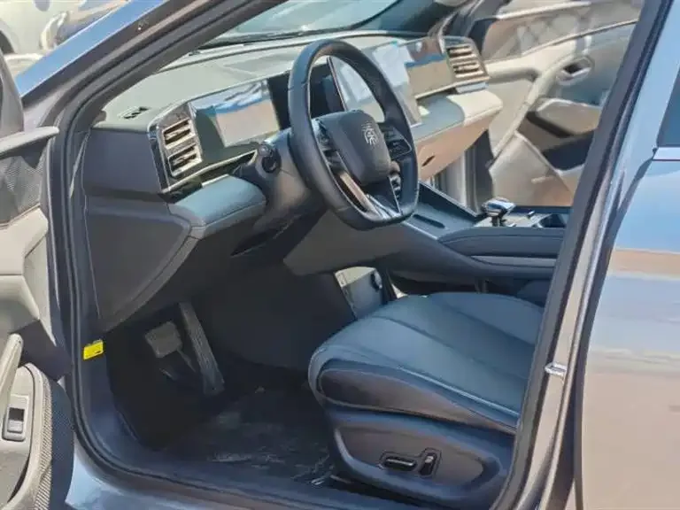 BYD Qin L Qin L 2024 DM-i 120KM Beyond Edition 2024 — миниатюра 2