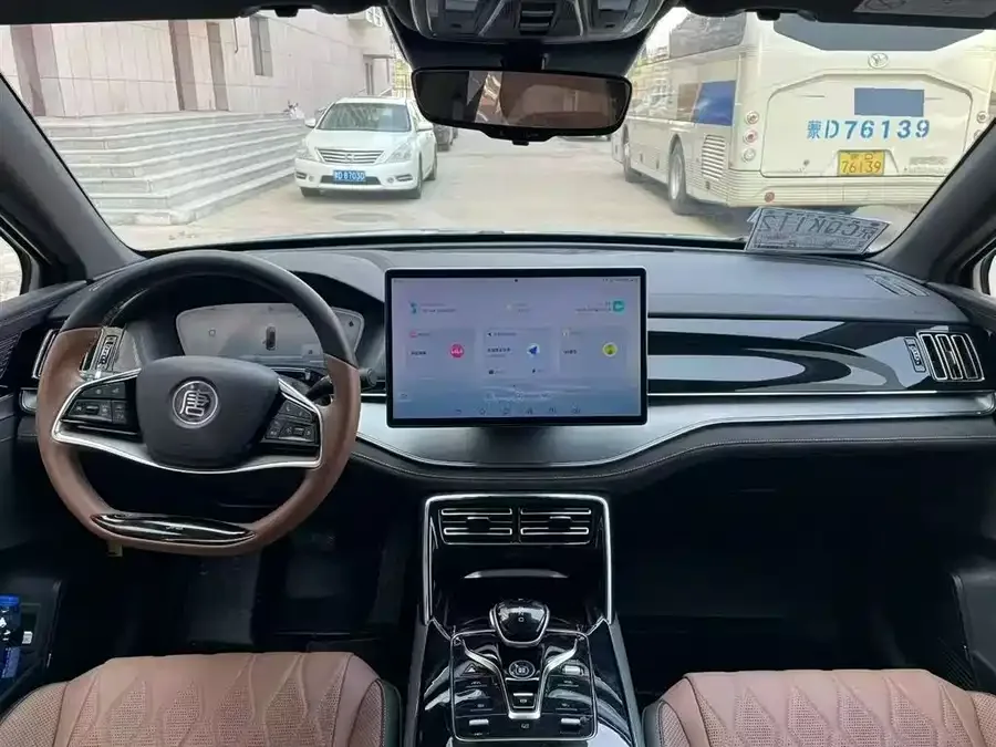 BYD Tang New Energy Tang New Energy 2023 DM-i Champion Edition 112KM Premium Edition 2023 — миниатюра 2