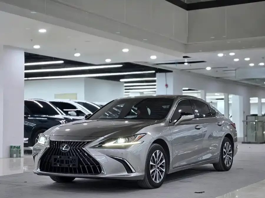 Lexus ES 2024 200 Premium Edition 2024 — фото 1, купить с доставкой в Москву