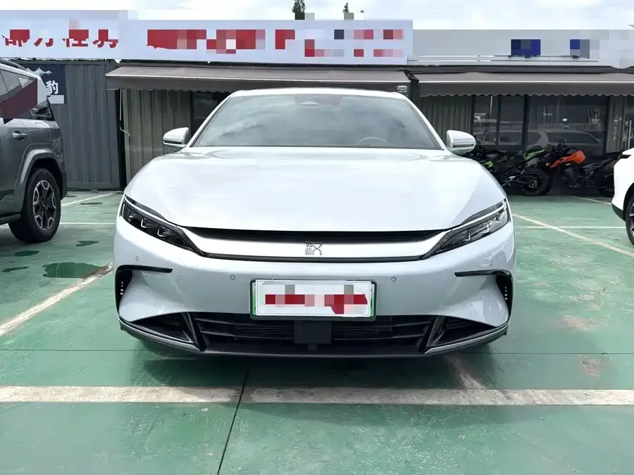 BYD Second-hand Han 2025 DM-i 125KM Elite 2025 — миниатюра 3
