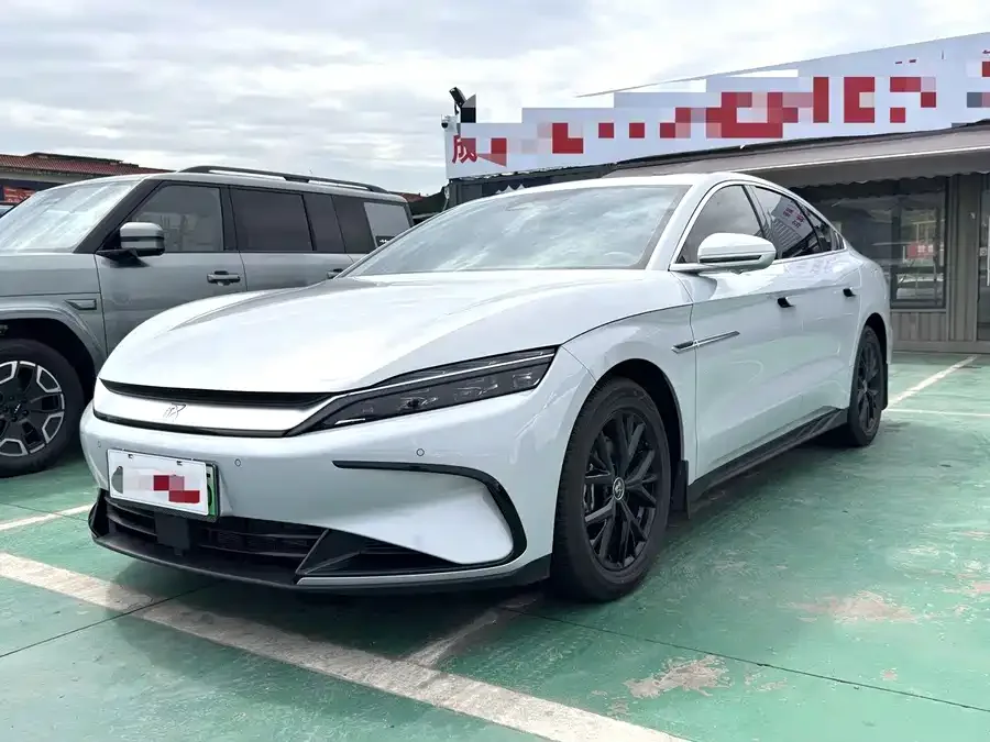 BYD Second-hand Han 2025 DM-i 125KM Elite 2025 — фото 1, купить с доставкой в Москву
