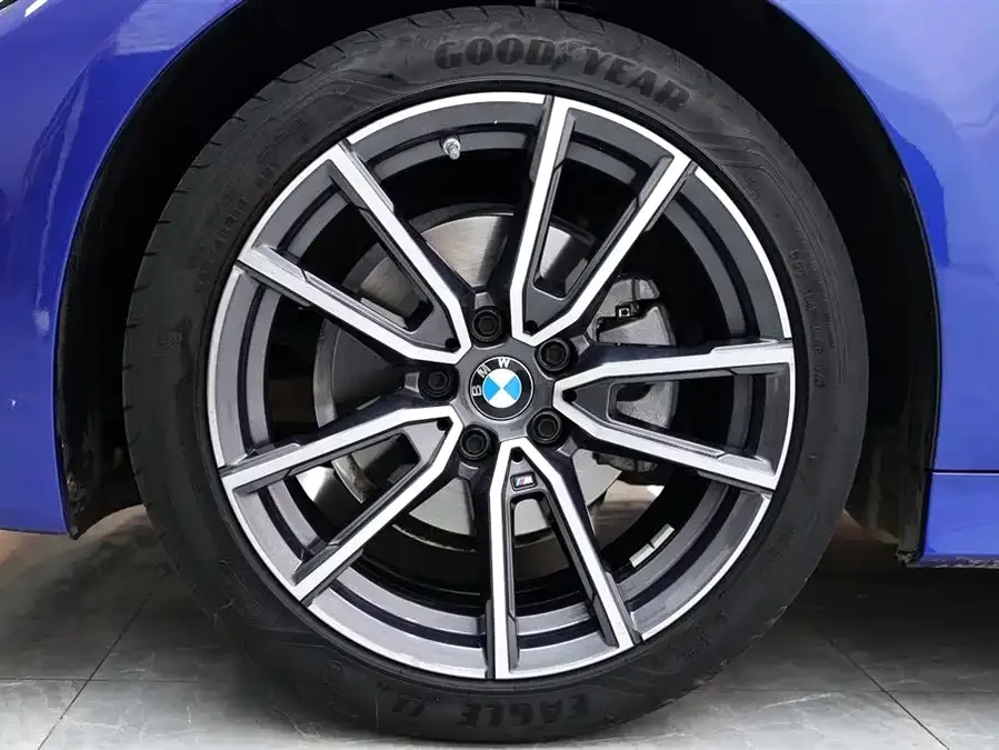 BMW 3 series BMW 3 Series 2022 facelift 320Li M Sport package 2022 — миниатюра 2
