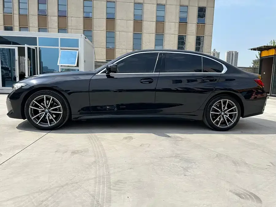 BMW 3 series BMW 3 Series 2023 320Li M Sport Package 2023 — миниатюра 3