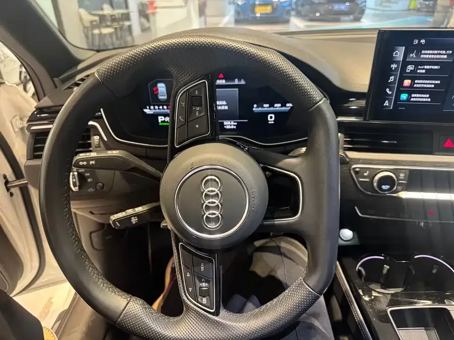 Audi a4 l 2024 40 TFSI luxury and dynamic model 2024 — миниатюра 2