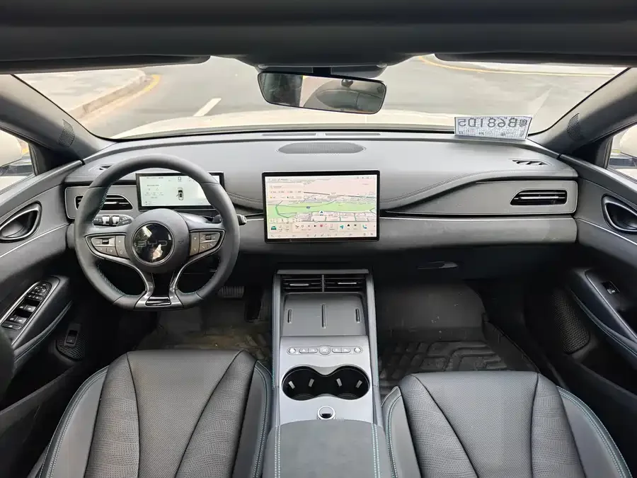 BYD Seal 06 DM-i Travel Edition Seal 06 DM-i Travel Edition 2025 DM-i 150KM Premium Edition 2026 — миниатюра 2