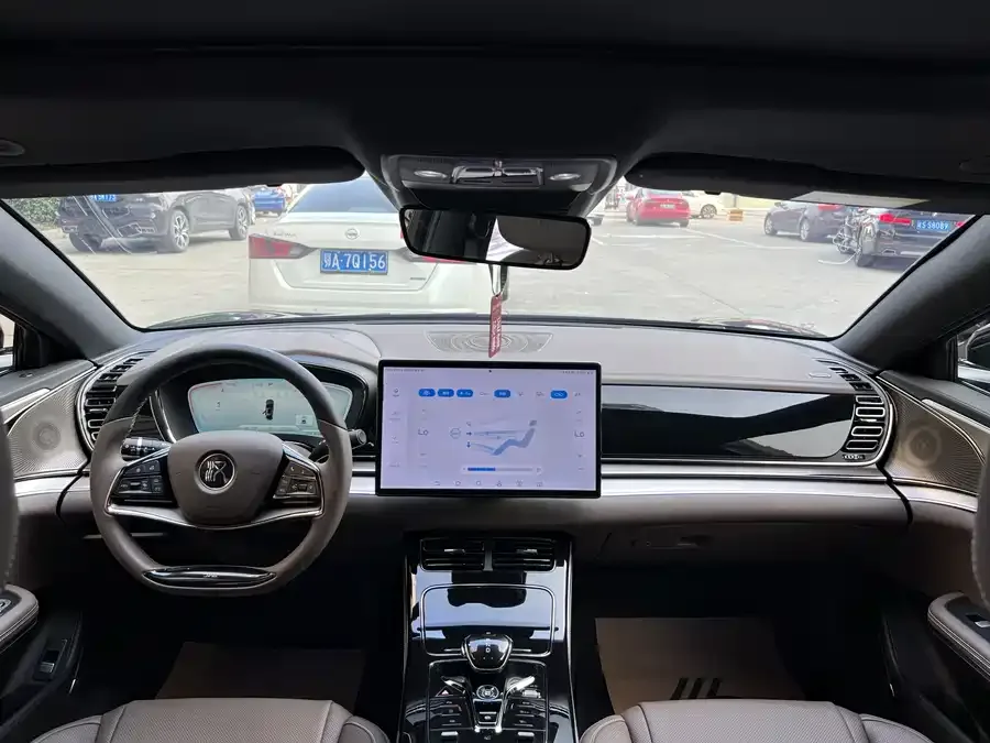 BYD Second-hand Han 2023 EV Champion Edition 605KM Front-wheel Drive Premium 2023 — миниатюра 2