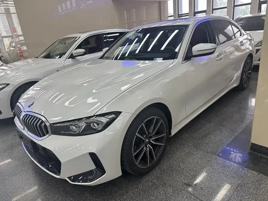 BMW 3 series BMW 3 Series 2023 320Li M Sport Package 2023 — фото 1, купить с доставкой в Москву