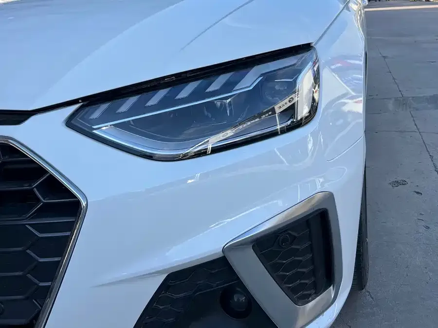Audi a4 l 2022 40 TFSI Fashionable and Elegant 2023 — миниатюра 2