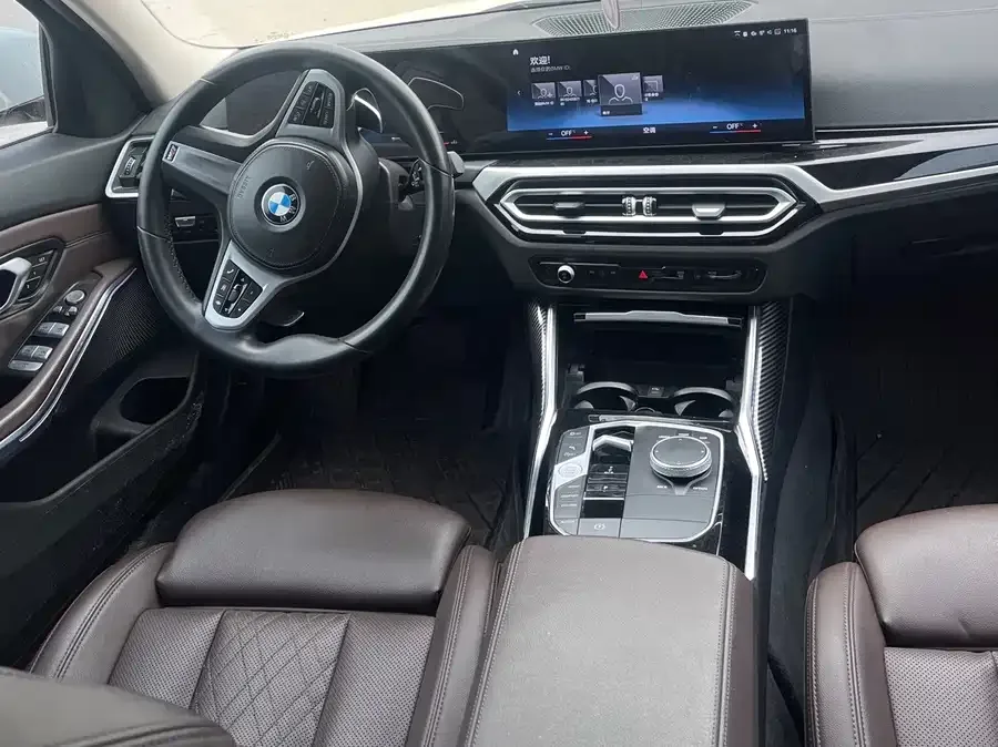 BMW 3 series BMW 3 Series 2023 320Li M Sport Package 2023 — миниатюра 2