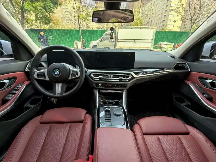 BMW 3 series BMW 3 Series 2023 320Li M Sport Package 2023 — миниатюра 2