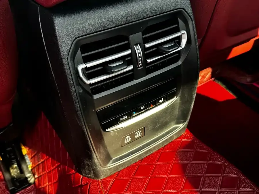 BMW 3 series BMW 3 Series 2023 320Li M Sport Package 2023 — миниатюра 5