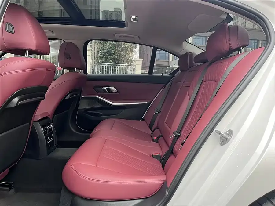 BMW 3 series BMW 3 Series 2022 facelift 320Li M Sport package 2022 — миниатюра 2