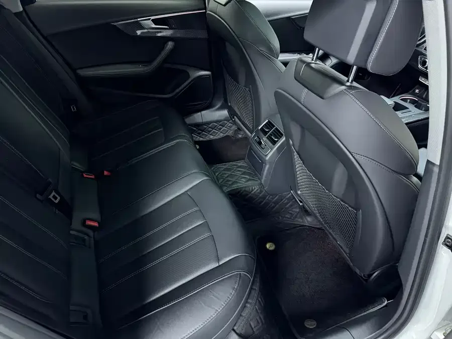Audi a4 l 2022 40 TFSI luxury and dynamic model 2022 — миниатюра 3