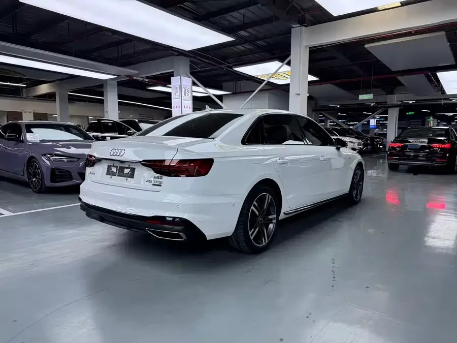 Audi a4 l 2022 40 TFSI luxury and dynamic model 2022 — миниатюра 4