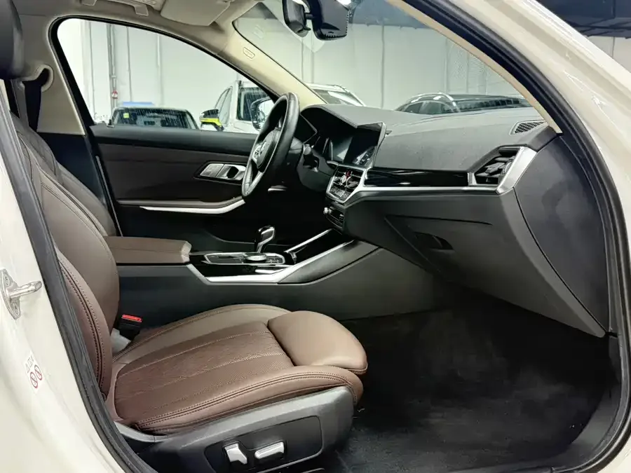 BMW 3 series BMW 3 Series 2022 320Li M Sport Package 2022 — миниатюра 5