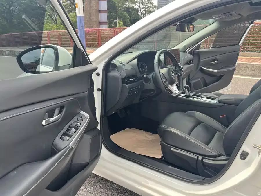 Nissan Sylphy Sylphy 2023 1.6L CVT Enjoy Edition 2023 — миниатюра 5