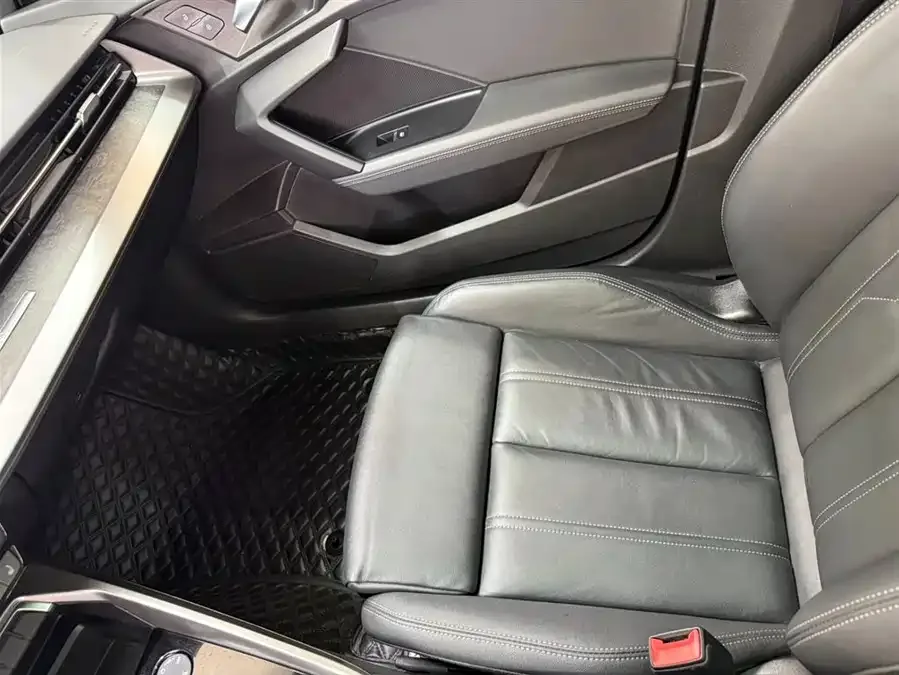 Audi A3 2022 A3L Limousine 35 TFSI Luxurious and Elegant Model 2022 — миниатюра 4