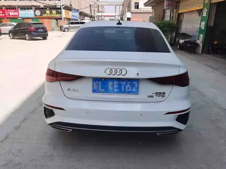 Audi A3 2022 A3L Limousine 35 TFSI Fashion Sports 2022 — миниатюра 2