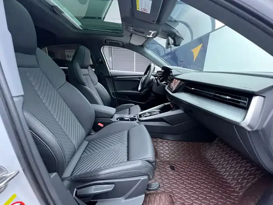 Audi A3 2022 A3L Limousine 35 TFSI Fashionable and Elegant 2022 — миниатюра 5