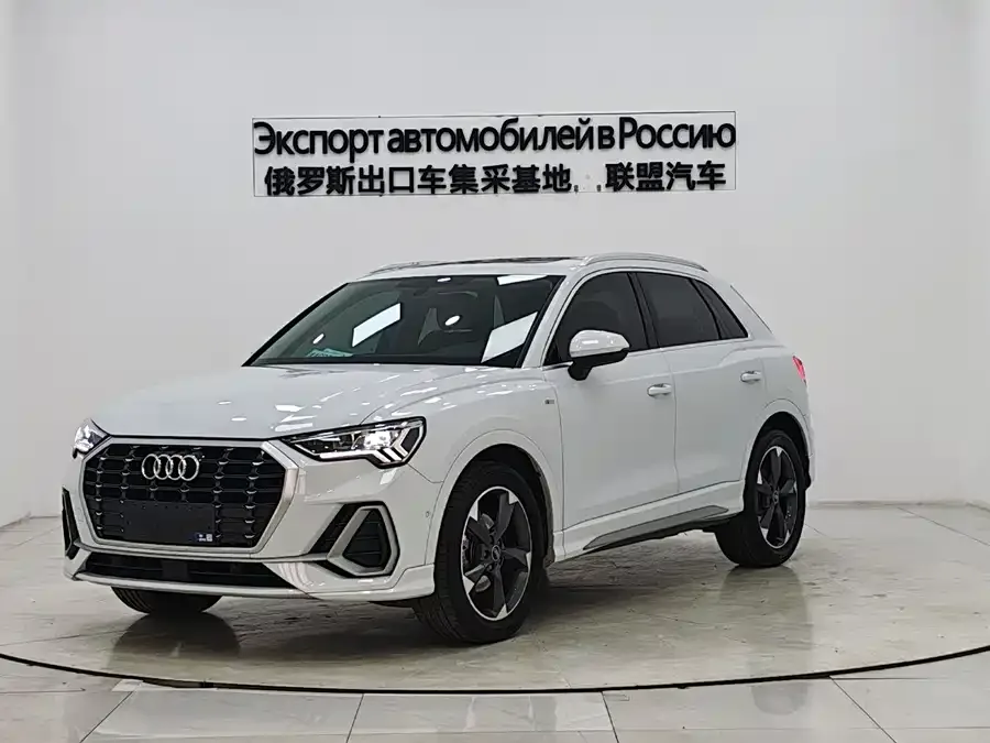 Audi Q3 2022 35 TFSI Fashionable and Dynamic 2022 — фото 1, купить с доставкой в Москву