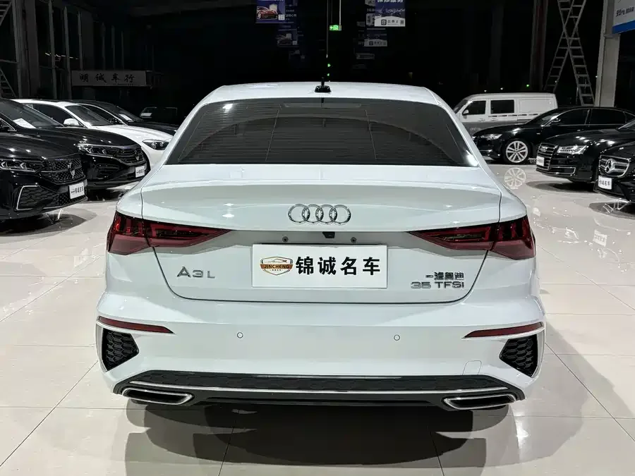 Audi A3 2022 A3L Limousine 35 TFSI aggressive and sporty 2022 — миниатюра 2
