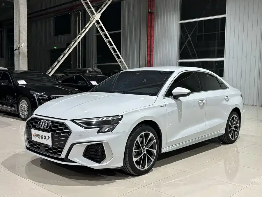 Audi A3 2022 A3L Limousine 35 TFSI aggressive and sporty 2022 — фото 1, купить с доставкой в Москву
