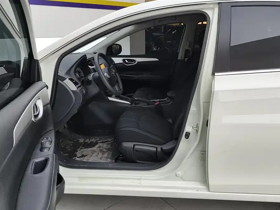 Nissan Sylphy Sylphy 2024 facelift classic 1.6XE CVT comfort version 2025 — миниатюра 3